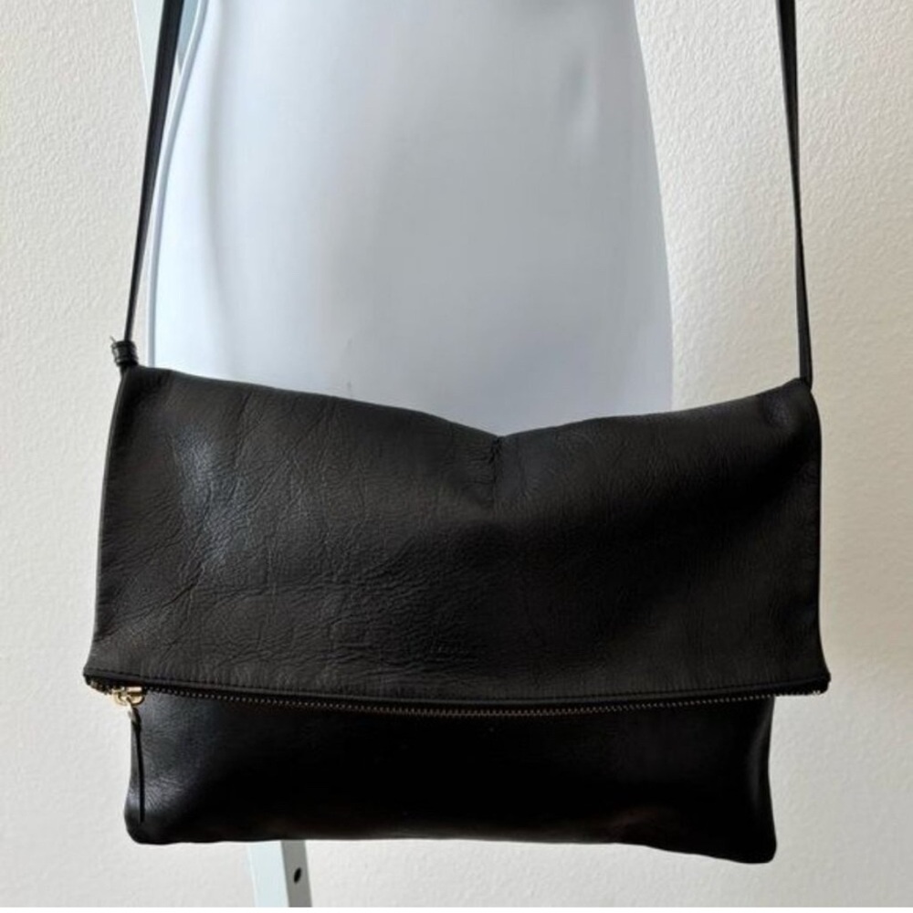 Everlane Bag Crossbody Foldover Leather Zip Clean Girl Quiet Luxury Old Money
